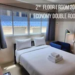 Lo-Ha Hostel Phra Nakorn
